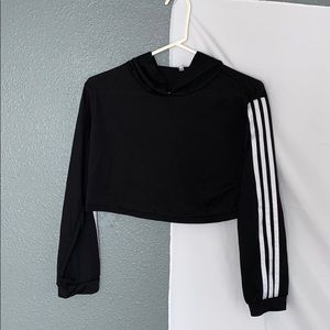 Black Cropped Sweatshirt